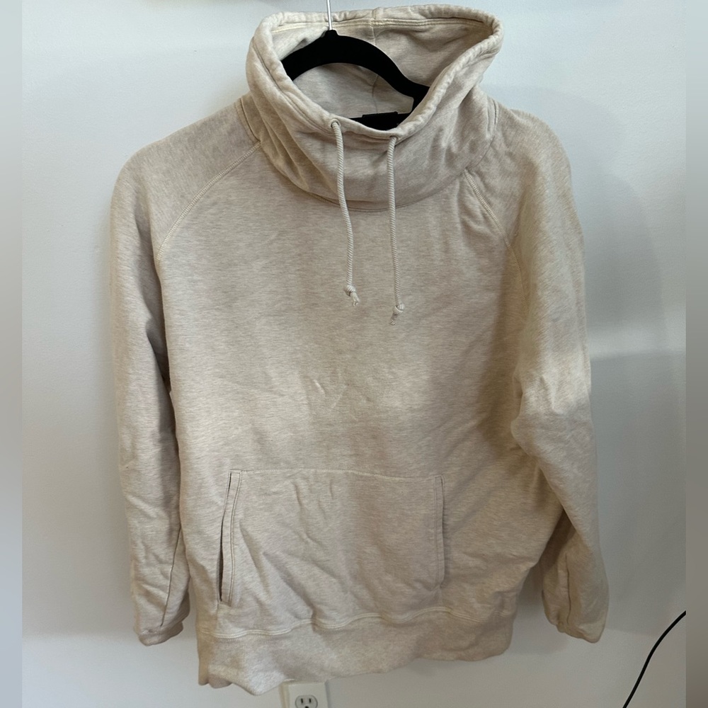 Nike women’s medium scuba neck sweatshirt tan